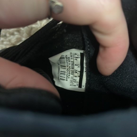 Jordan 11 Space Jam - Picture 10 of 10